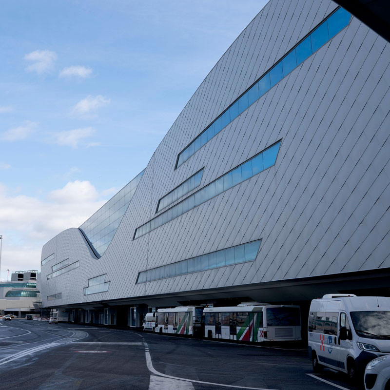 Realizzazione opere edili per la costruzione del Nuovo Molo e dell'Avancorpo T3- Aeroporto Leonardo Da Vinci.